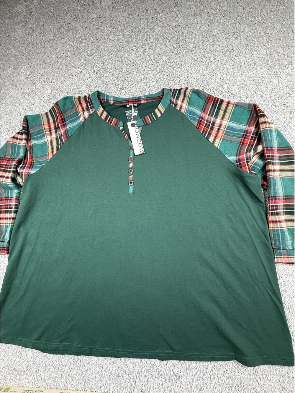 Bloomchic Womens Plus Size 28 Green Plaid Long Sleeve V Neck Pullover Top NWT